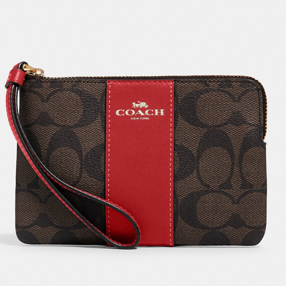 New - Coach WRISTLET (NWT)
